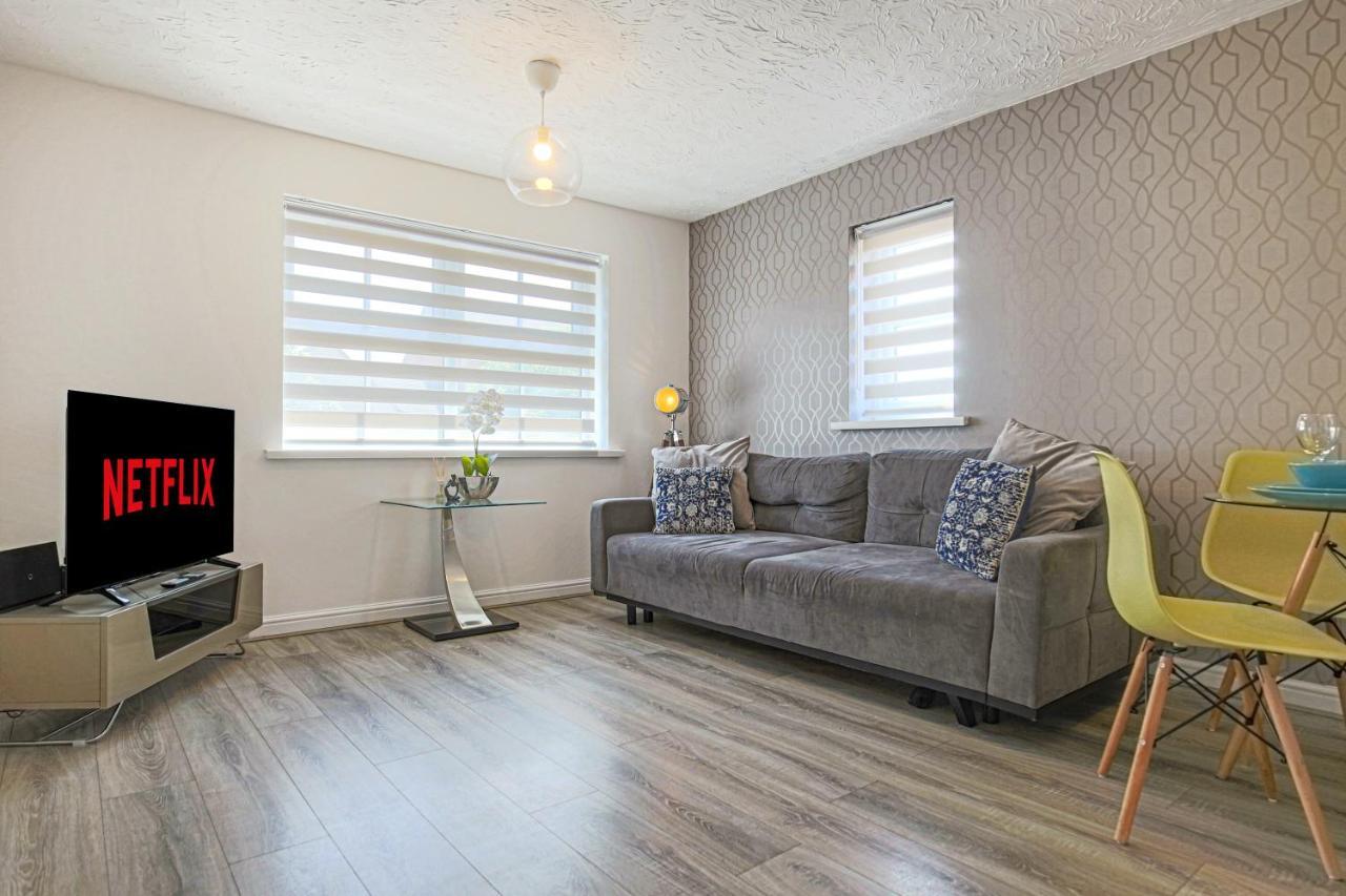 Delightful 2 Bed Apartment For Bicester Outlet Shopping By Platinum Key Properties Екстер'єр фото