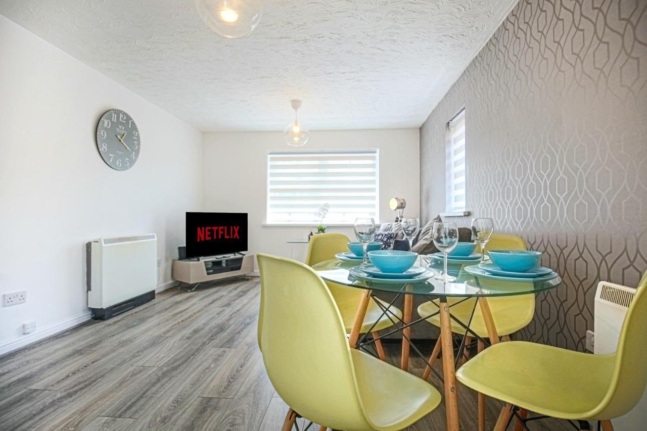 Delightful 2 Bed Apartment For Bicester Outlet Shopping By Platinum Key Properties Екстер'єр фото