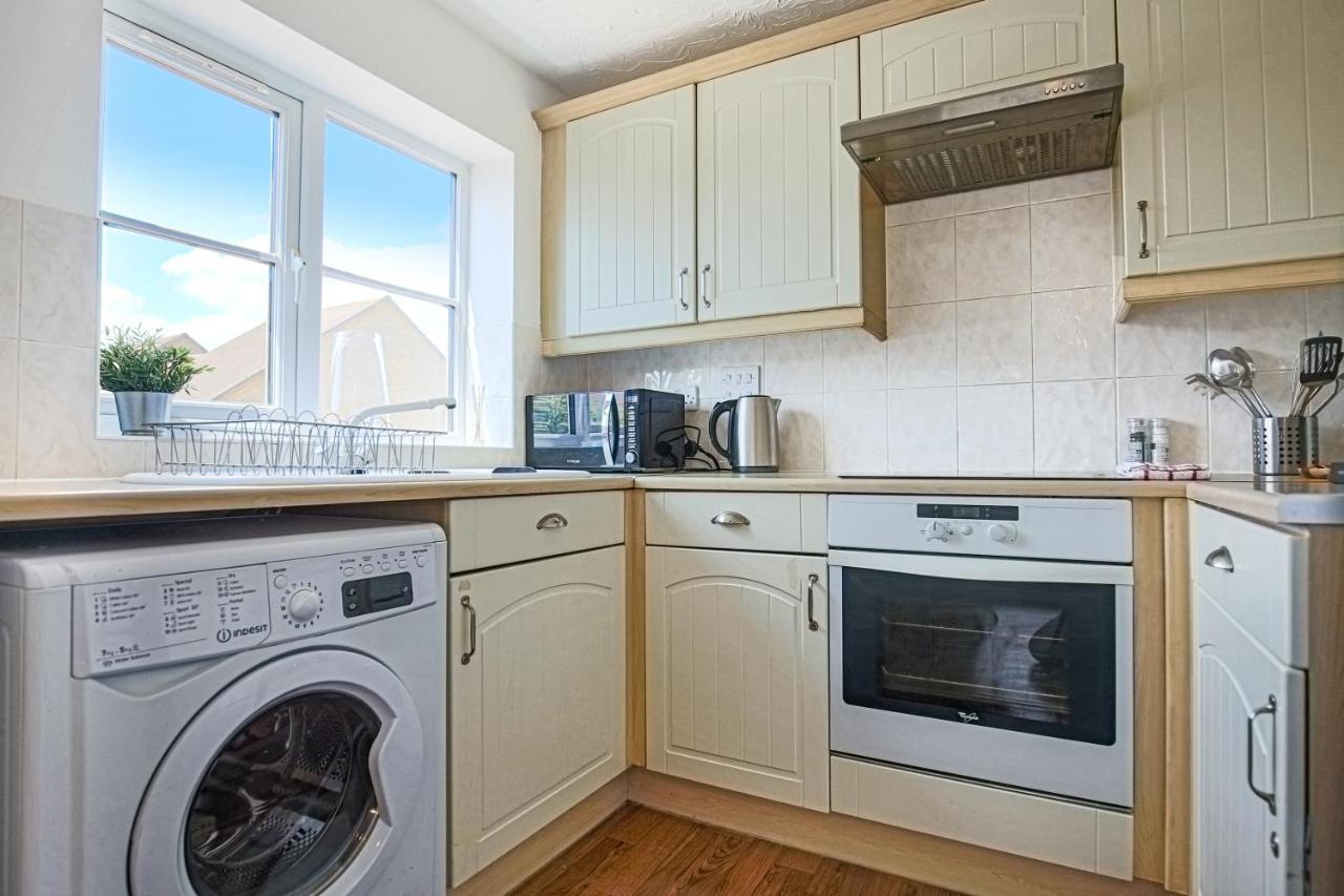 Delightful 2 Bed Apartment For Bicester Outlet Shopping By Platinum Key Properties Екстер'єр фото